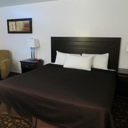 Travelodge By Wyndham Prince Albert Luaran gambar