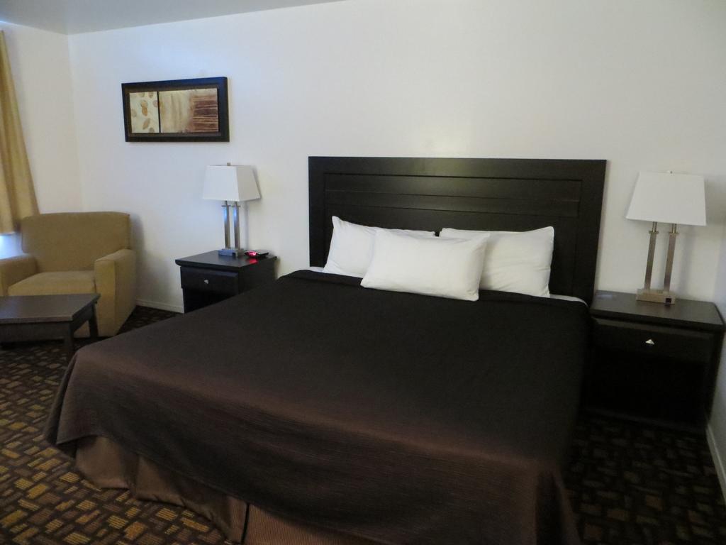 Travelodge By Wyndham Prince Albert Luaran gambar