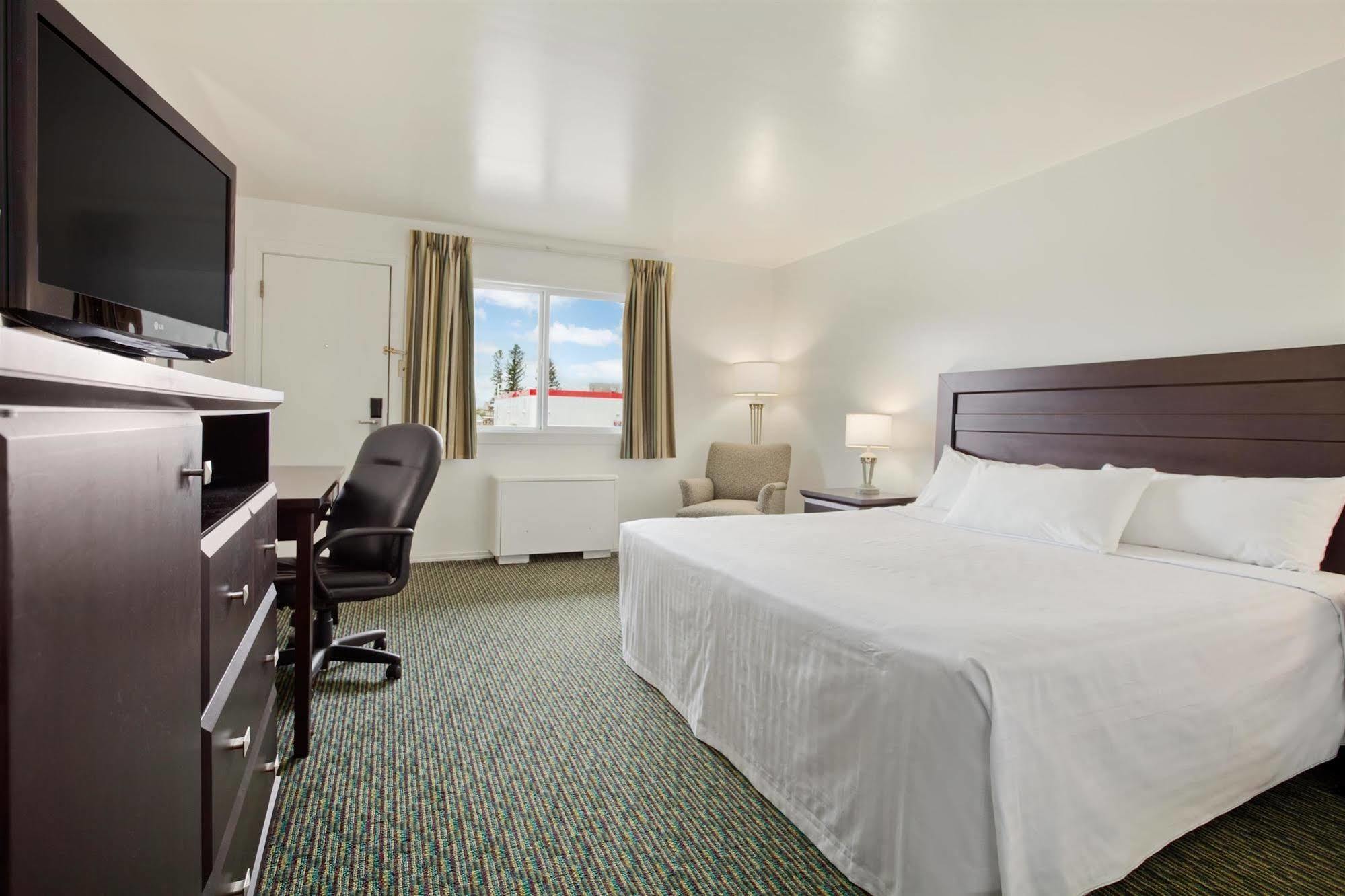 Travelodge By Wyndham Prince Albert Luaran gambar